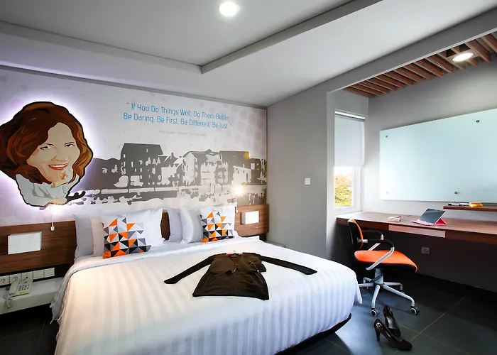Berry Biz Hotel